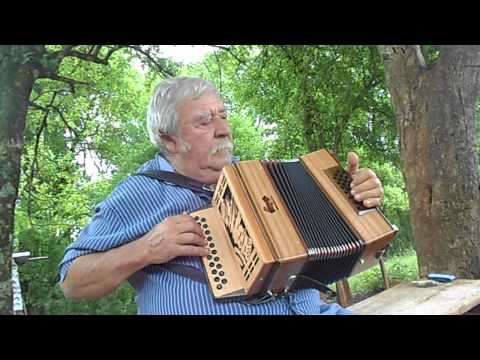 Arnóbio Bilia oferece :Tio Bilia  - Surungo do Quintino