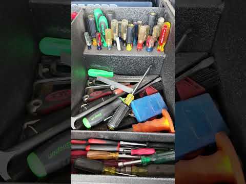 Pronghorn Tool Slider or Montezuma Toolbox? #Shorts