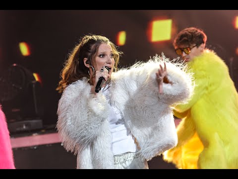 Ксения Чагунава с песней "Фаина» на полуфинале шоу «Браво! Бис!» (НТВ, выпуск от 20.12.25)