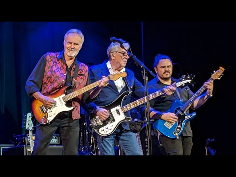 "Feel the Benefit Pt 2" 10cc Live Graham Gouldman Rick Fenn Carteret PAC 2025 Deceptive Bends