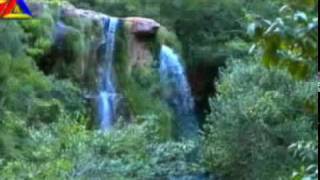 DYANGO - HAY ALGO EN ELLA. [karaoke]