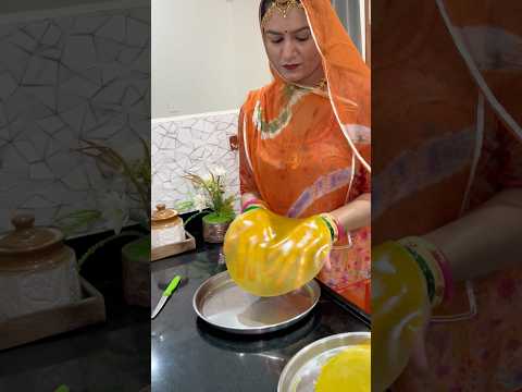 कच्चे आम का खट्टा-मीठा पापड़ बनाने का सबसे आसान तरीका 😍 | Aam Papad Recipe | Raw Mango #shorts