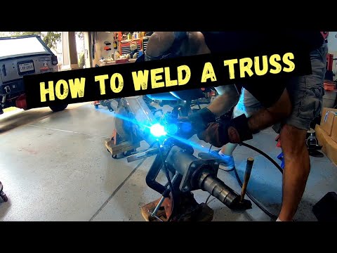 HOW TO WELD AN AXLE TRUSS - Project Maple Leaf Jeep Build (no. 15)