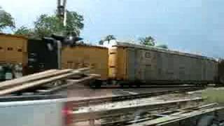 preview picture of video 'NB Norfolk Southern along U.S.41 9-13-07'