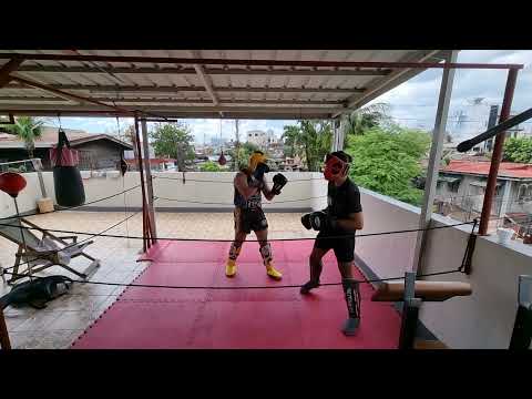 Sparring at Roll and Brawl PH | Taekwondo vs Muay Thai
