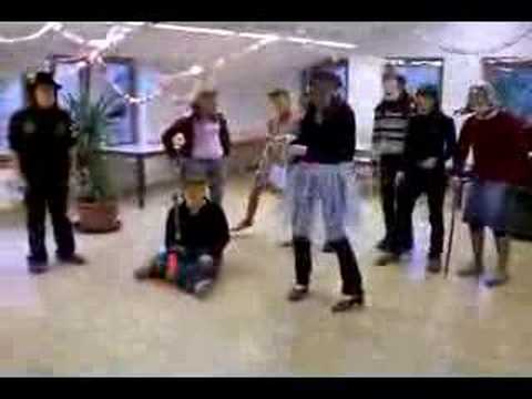 Die Affen von St.Pankraz-Wo ist die Kokussnuss