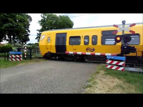 spoorwegovergang Raalte // Dutch railroad crossing // Bahnübergang