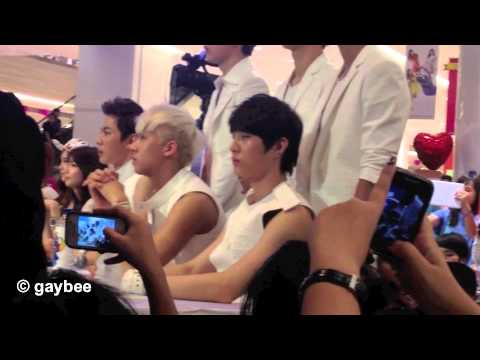 130622 VIXX enjoying SNSD's I Got A Boy @ Lotte Shopping Centre