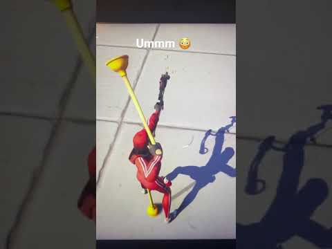 Weirdest Moment in Fortnite Party Royale (SUS) 😳