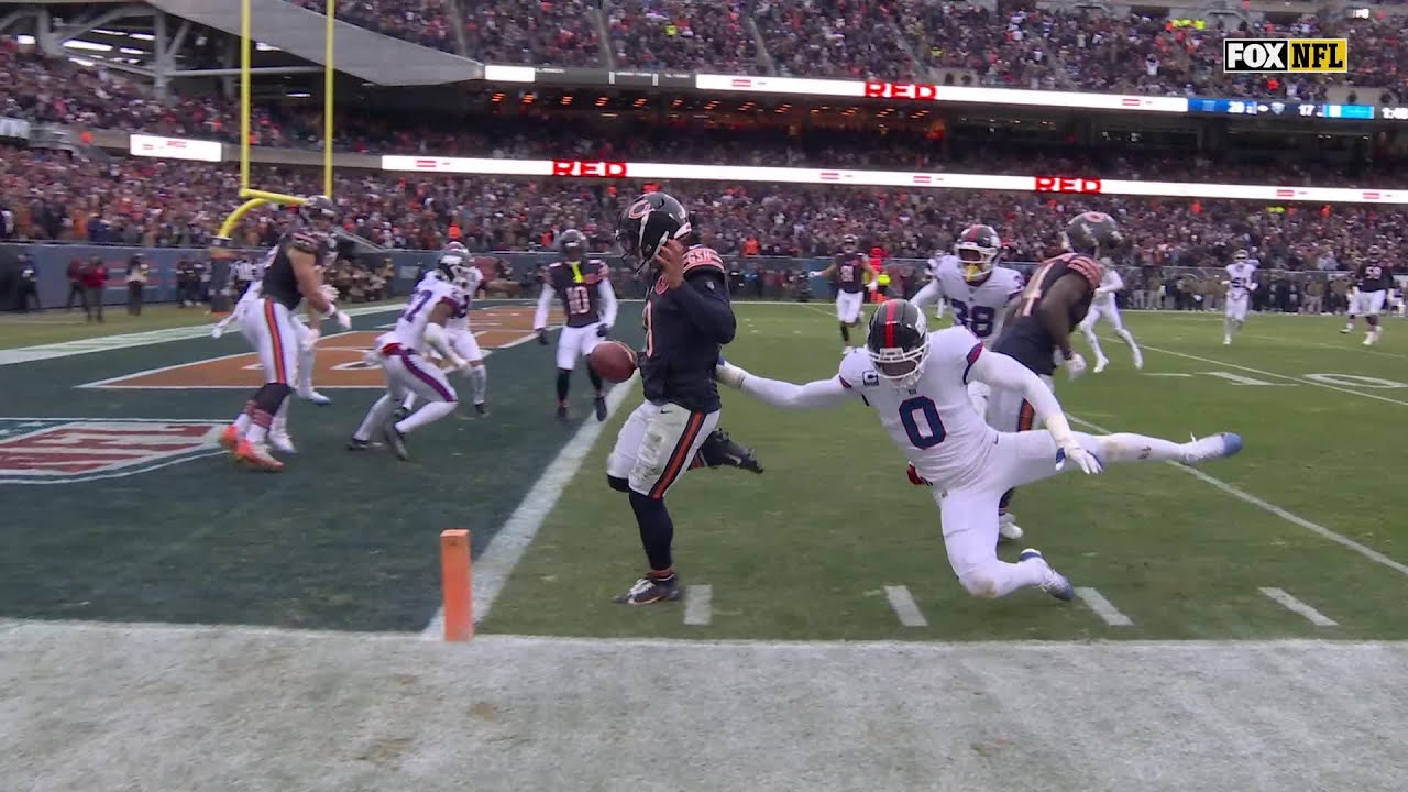 Caleb again! Chicago QB scores to give his team the lead