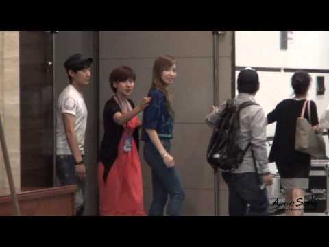 [Fancam] 130723 Candy Victoria 宋茜 Leaving Happy Camp [A Song for U]