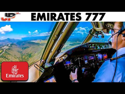 EMIRATES🇦🇪 Boeing 777 Landing at Quito🇪🇨 + Pilotsview Landing