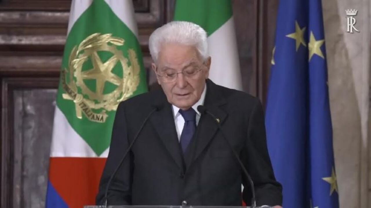 Mattarella: Una democrazia di astenuti, assenti e rassegnati è più fragile