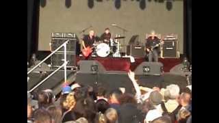 Iggy Pop And The Stooges   I Need Somebody - Chester Rocks 3 7 2011