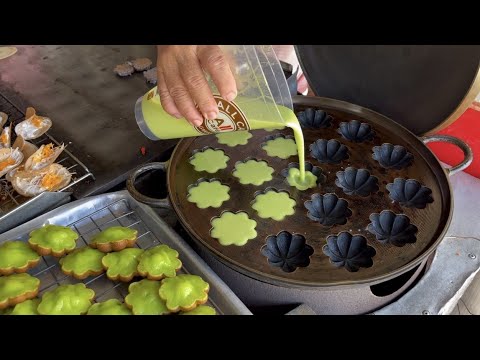 Famous Thai Dessert You Should Try | Kanom Krok Singapore | Thai Pandan Pancake  | Street Food