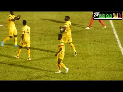 Moussa Doumbia 1 but et 2 pénaltys provoqués face aux Warriors