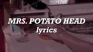 Melanie Martinez - Mrs. Potato Head (Lyrics)