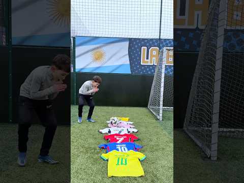 THE HARDES EVER 😱👀🤣. KICK UPS 🔥⚽️ CHALLENGE