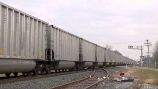 preview picture of video 'CSX 773 CSX 114 Greenwich Ohio 11-27-2012'