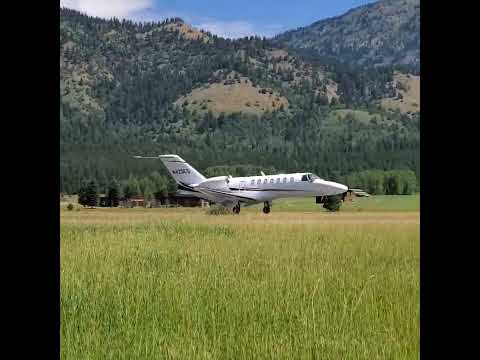 #wyoming stuff | #Cessna #CitationJet #CJ3 #landing 🤠🤙🤙 #privatejet