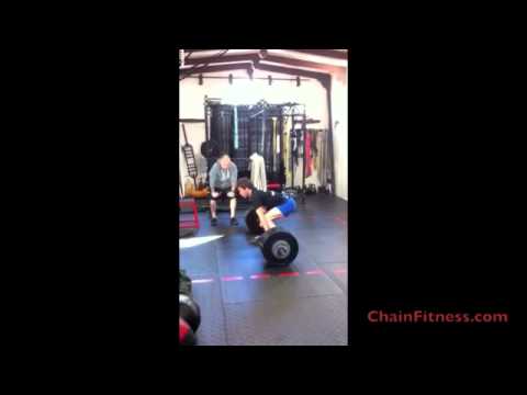 ChainFitness.com: 325lb Deadlift at 145lb bodyweight (Pro Fighter, Victor Henry)