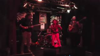 Southern Avenue in Salerno Oosterhout &quot;What did I do&quot;