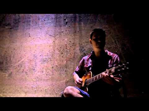 Rastko Aksentijević-U jednom trenu (official music video)