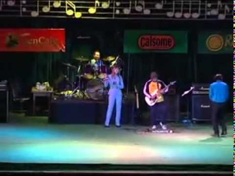 J mg mg & thiri J mg mg - ta sone ta yar - တစ္စံုတစ္ရာ