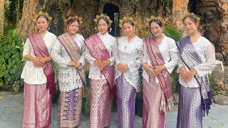 Download lagu TARI NIRMALA ( vidio praktek seni budaya) mp3 Download lagu TARI NIRMALA ( vidio praktek seni budaya) mp3
