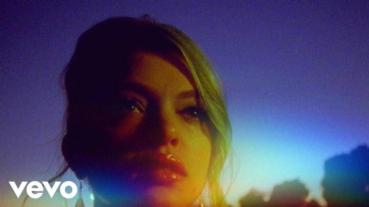 Hey Violet — Queen Of The Night