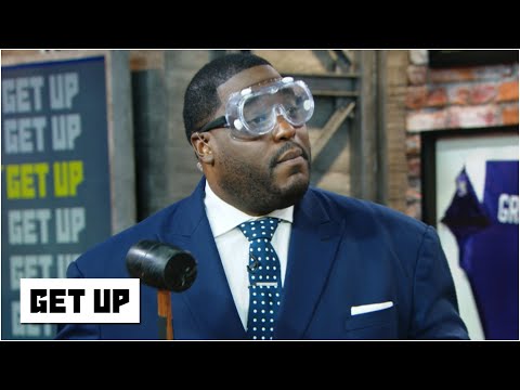 達米安-伍迪用錘子砸碎小頭盔，預測NFL的比賽 - 起床 (Damien Woody smashes tiny helmets with a mallet to predict NFL matchups | Get Up)