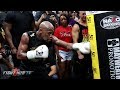 MASTER AT WORK! FLOYD MAYWEATHER THROWING BODY SHOTS FOR MCGREGOR ON HEAVY BAG!