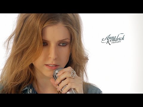 アンナ・ケンドリック・シンギング・セントルイス・ブルース (ヴォーグ・マガジン・デニム・ソングス) (Anna Kendrick Singing St. Louis Blues (Vogue Magazine Denim Songs))