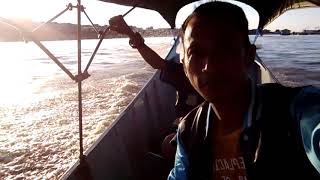 preview picture of video 'Naik ces perahu kecil di desa jantur.. Motoris Aminnullah.. Anak SMP 02 Negeri jantur'
