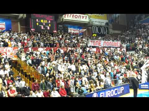 Delije u Pioniru 2012 :: Ne treba nam placena titula (Zvezda - Orlean)