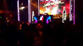 Download lagu Suasana Discotik WareHouse Surabaya saat Malam Minggu mp3 Download lagu Suasana Discotik WareHouse Surabaya saat Malam Minggu mp3