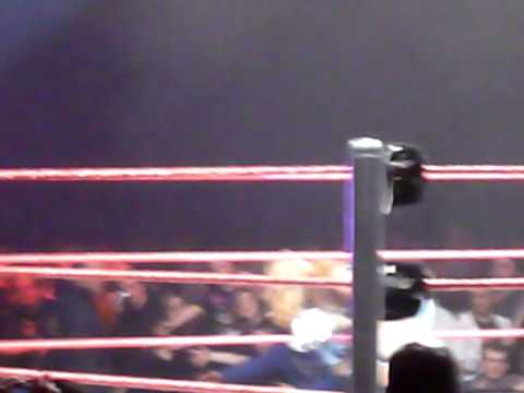 Célébration de Eve Torres Fin du match.