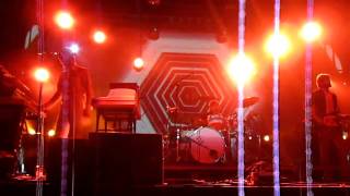 Air - Be A Bee live at V Festival 2010