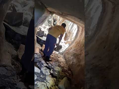 Minas Gerais: Nova caverna em Varzelândia surpreende exploradores.