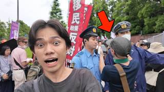 【速報】自民党解体デモを妨害する左翼が警察に連行されましたwww
