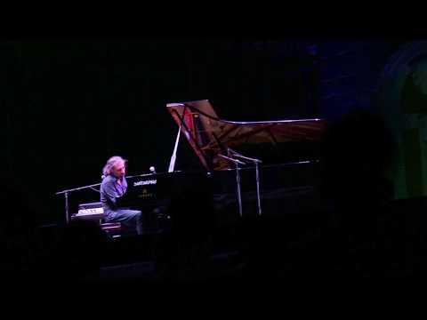 STEFANO BOLLANI - 'Putesse essere allero' ('Piano Solo' - Reggia di Caserta 7/7/17)