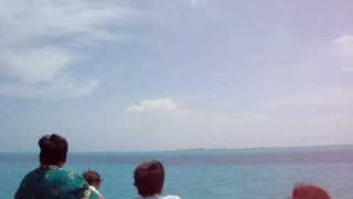 preview picture of video 'Ferry From Cancun to Isla Mujeres'