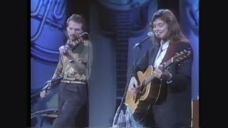 Nanci Griffith w. Mark O'Connor - There's A Light Beyond These Woods (Mary Margaret)