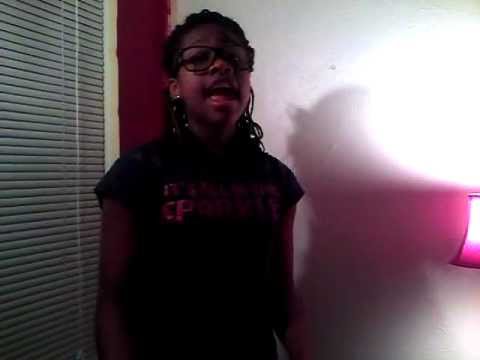 Caliah Reshae singing This Christmas (Chris Brown version).mp4