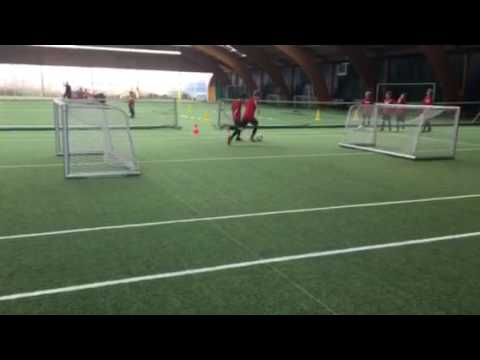 Arthur (9j) TSAE training Zulte Waregem (Dribbelen)