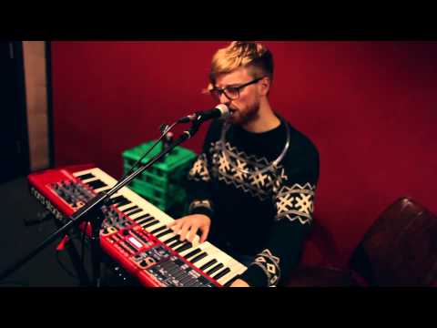 Vaudeville Smash - Michael Bolton Cover - How Am I Supposed To Live Without You (Live)