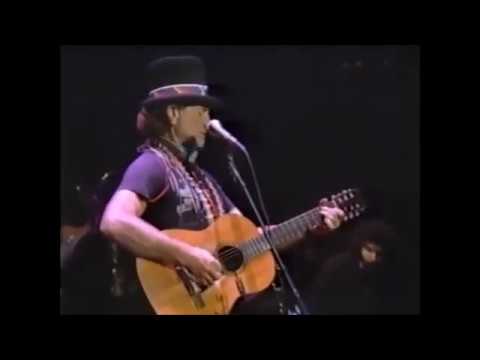 Willie Nelson New Year's Eve Party 1984 - I'm a memory