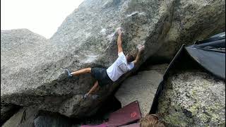 Video thumbnail of Ram Skull Right, V9. Lincoln Lake