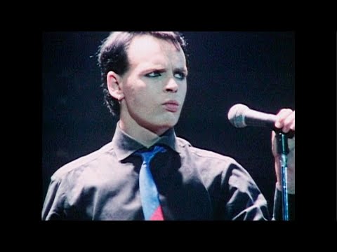 Videoclip de We Are So Fragile (Live) — Gary Numan