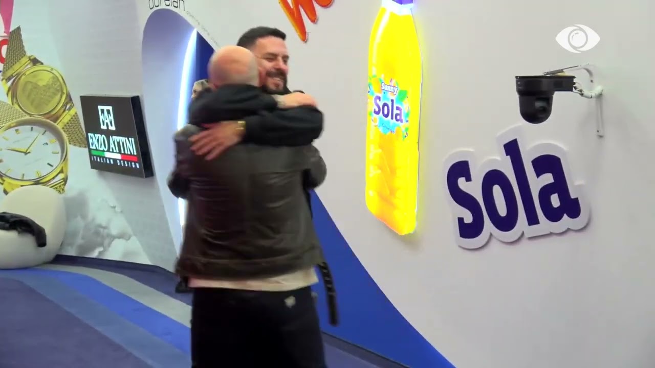 Një mik në shtëpi, Miri takohet me Alban Kondin